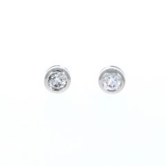 Diamond & Gold Jewellery 18ct White Gold 28pts Rub Over Diamond Stud Earrings