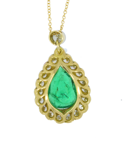 Diamond & Gold Jewellery 18ct Yellow Gold Pear Shaped Emerald & Diamond Pendant & Chain Preowned