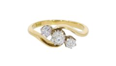 Diamond & Gold Jewellery 18ct Three Stone 0.45ct Diamond Twist Ring Secondhand