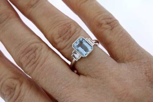Diamond & Gold Jewellery Platinum Aquamarine & Baguette Diamond Ring
