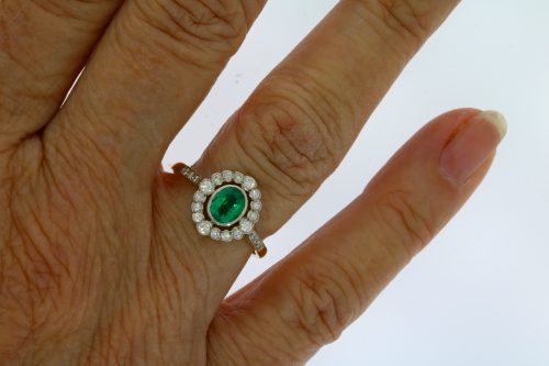 Diamond & Gold Jewellery 18ct Diamond & Emerald Cluster Ring Secondhand